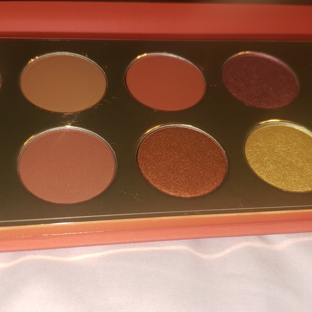 KKW Beauty Palette - Picture 6 of 8